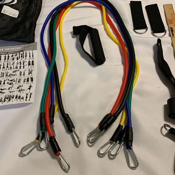 46 inch resistance bands and accessories (See photos). Unisex - Picture 1 of 10